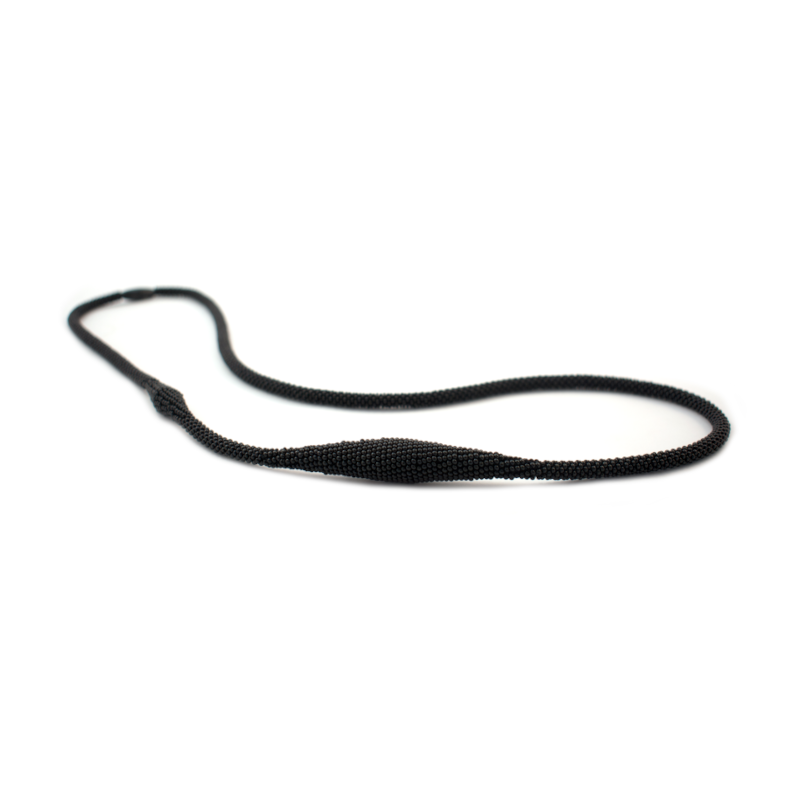 long necklace "Hope (S)"