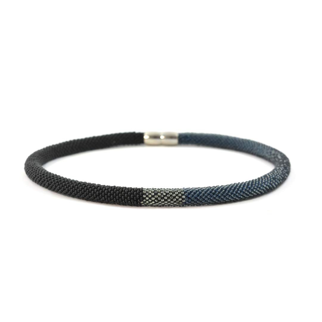 short necklace "Trinity Tricolore" - "Smokey"