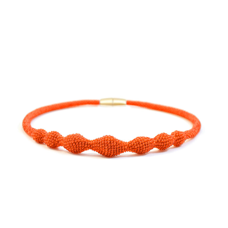 short necklae "Cocoon"
