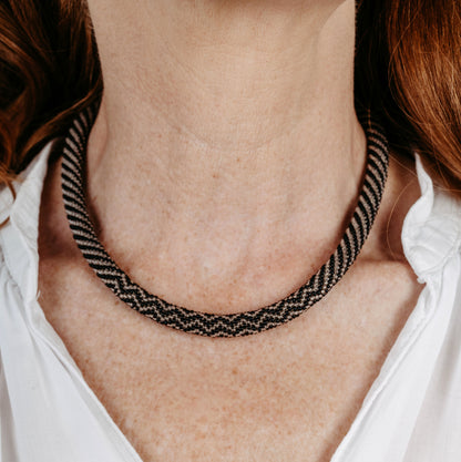 necklace "Trinity - Wavy Lines"