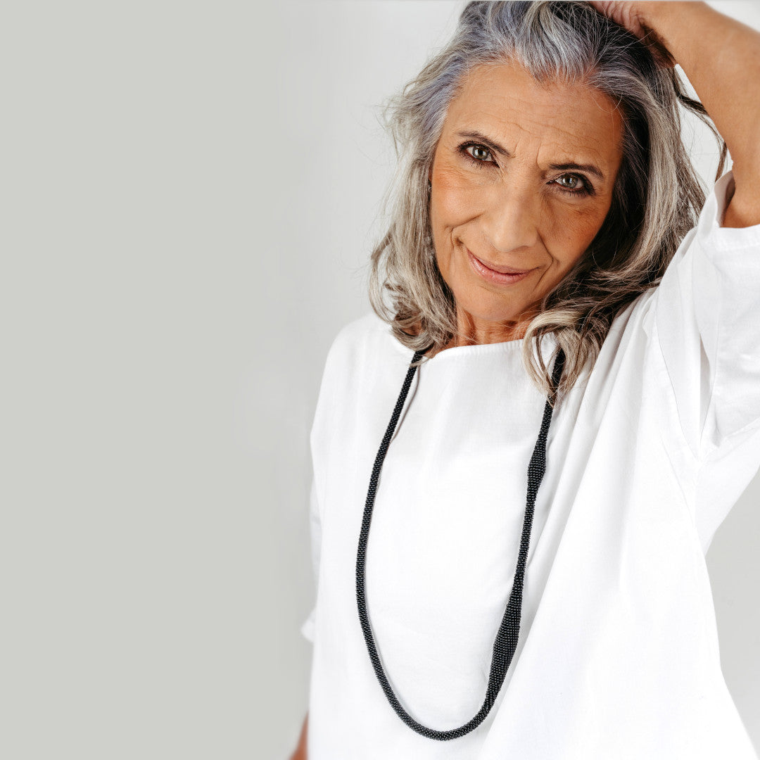 long necklace "Hope (S)"