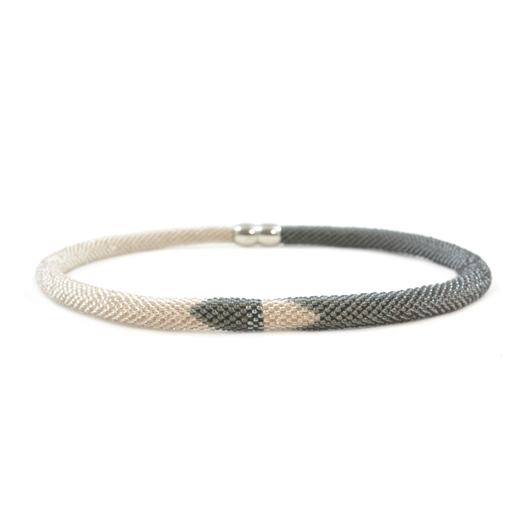 Collier "Trinity Triangle_25"