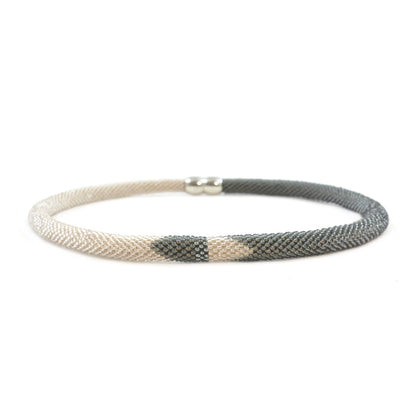 Collier "Trinity Triangle_25"
